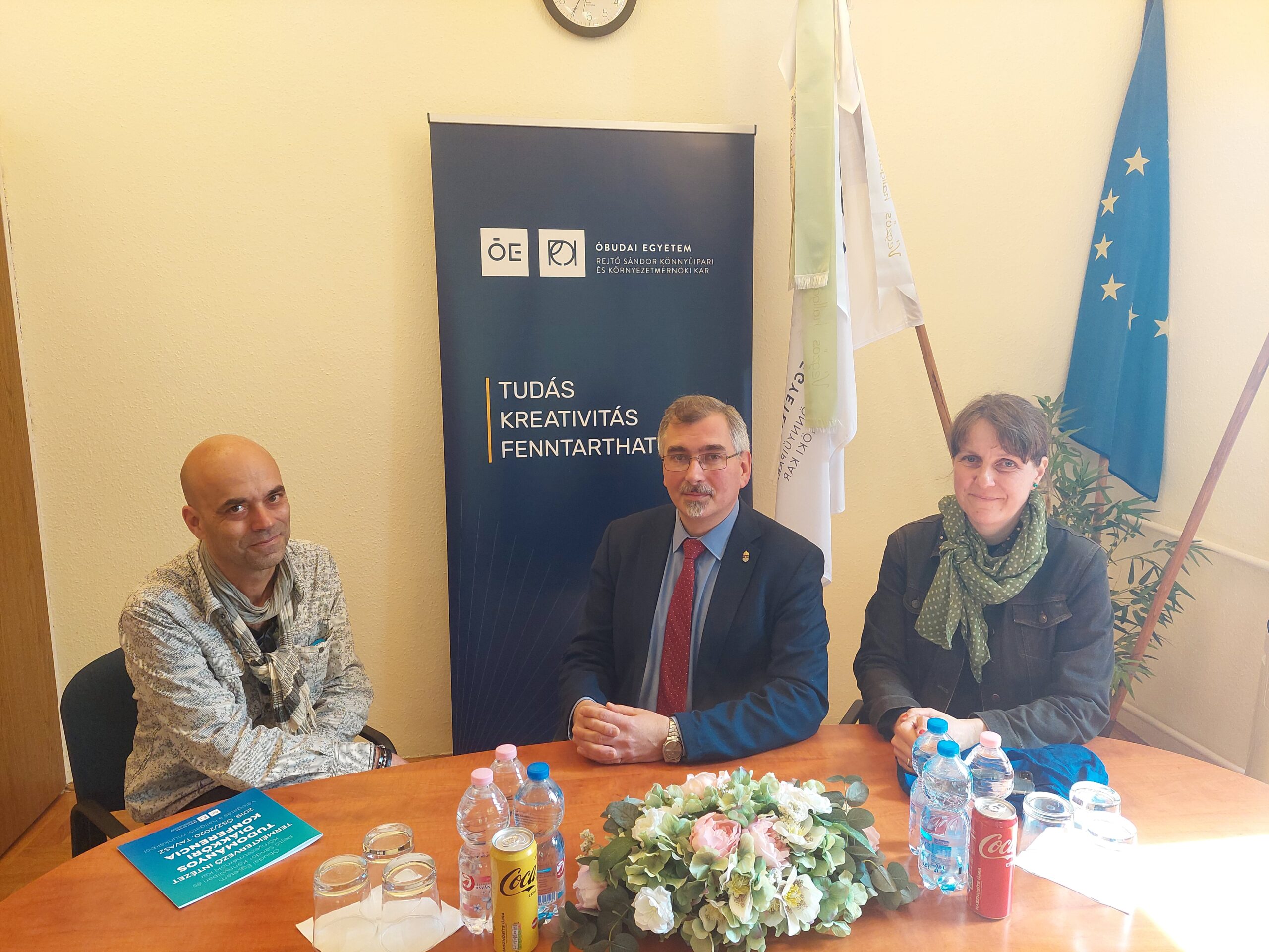 Monotípiás nyomatok a környezetbarát tervezés jegyében – Újabb portugál vendégoktató tartott szakmai programot a Rejtő Karon