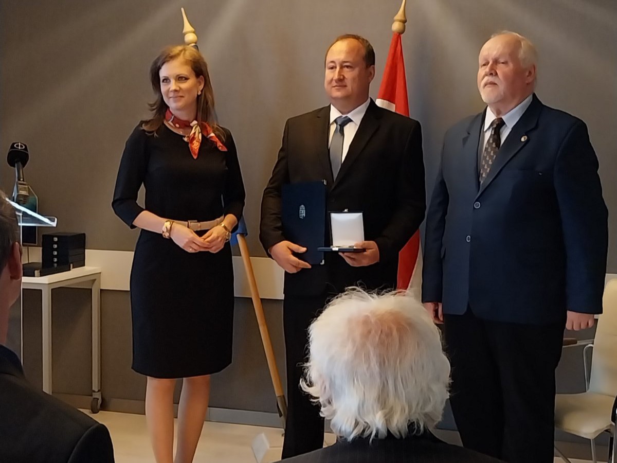 Újabb állami elismerést kapott a Rejtő Kar egyik oktatója